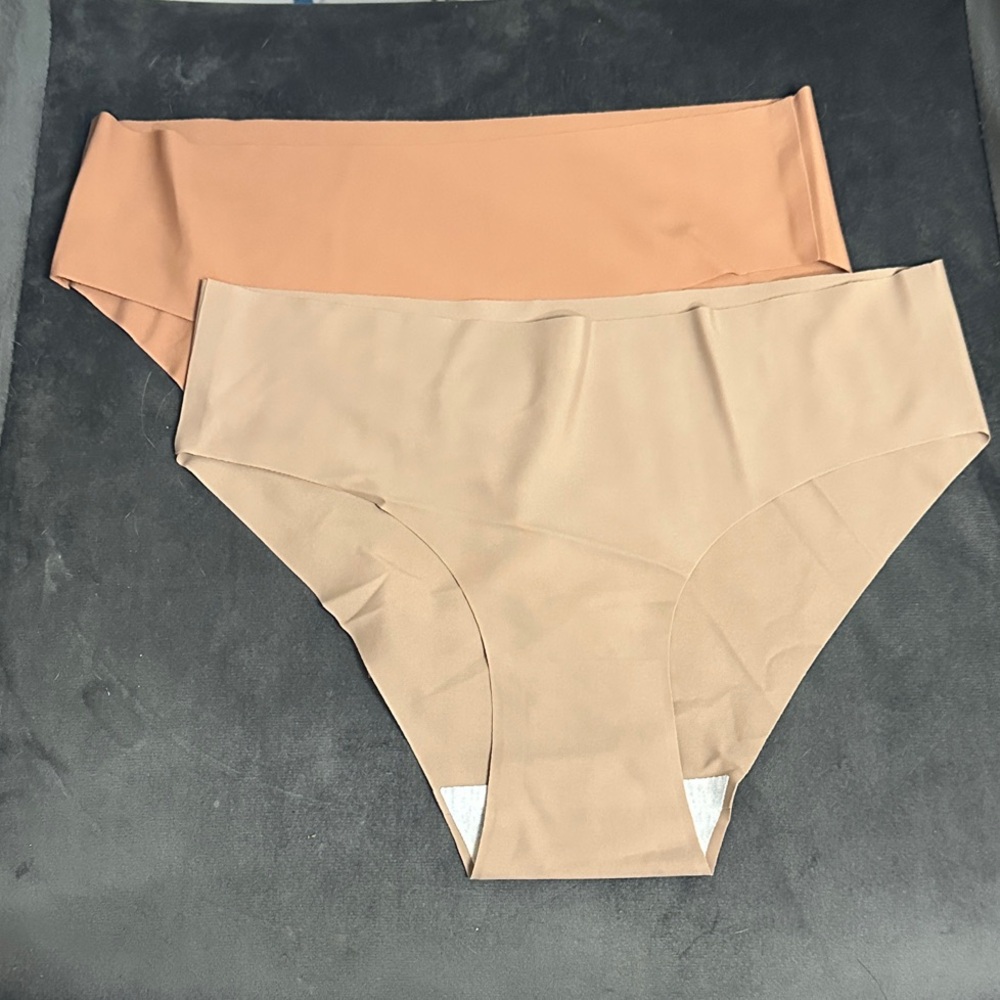 Small Size 7-pack Women’s BRAND NEW Seamless Solid Colour Underwear